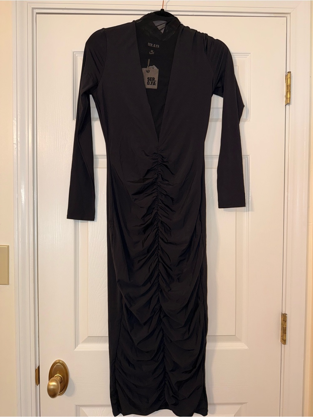 SER.O.YA Black Long Sleeve Ruched V-Neck Midi Dress